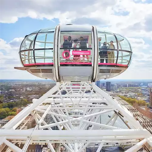 Pods at The London Eye