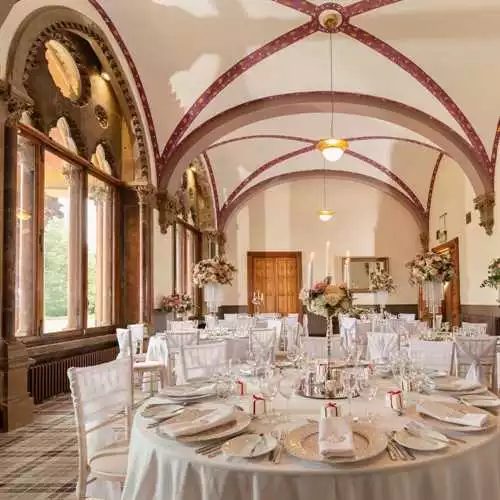 Dining Room 1 room hire layout at
