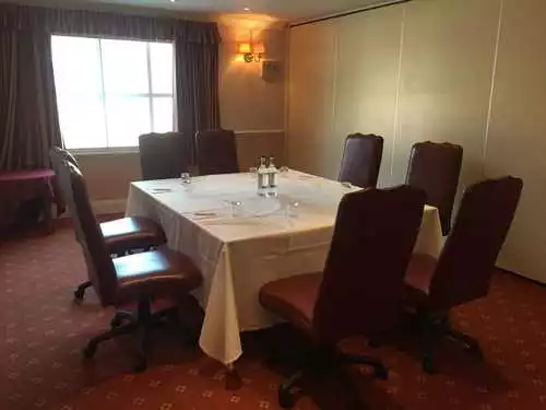 Bradfield Suite at Holiday Inn Reading-West