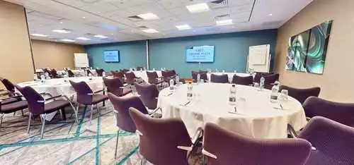 Frogmore (Henley + Marlow) 1 room hire layout at