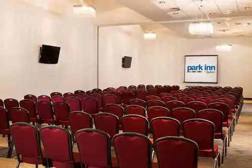 The Lennox - 2 Sections  at Park Inn by Radisson Aberdeen