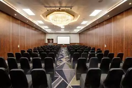 Galleon Suite B