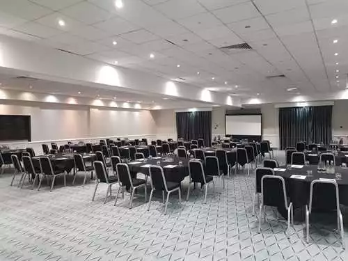 Schiphol 2 1 room hire layout at