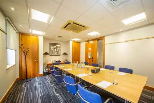 Apollo Suite at Holiday Inn Reading - South