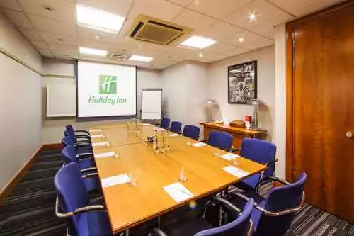Endeavour Suite at Holiday Inn Reading - South