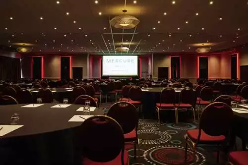 Buckingham 2 1 room hire layout at Mercure Northampton Town Centre