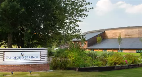 Sandford Springs Hotel & Golf Club