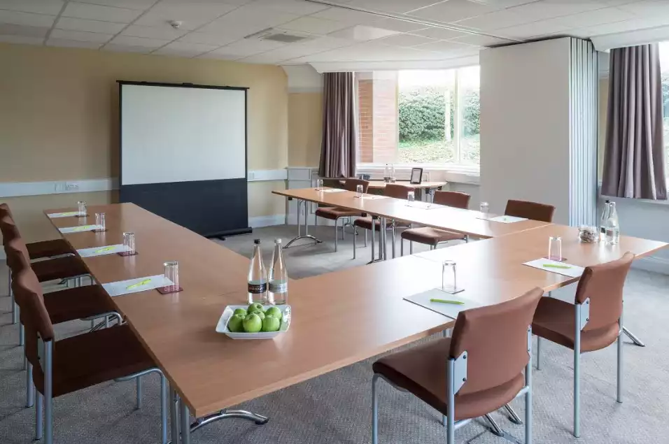 Hollowell & Pitsford at Mercure Daventry Court Hotel in Daventry