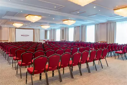 Devonshire Suite at The Rougemont Hotel, Exeter by Sunday