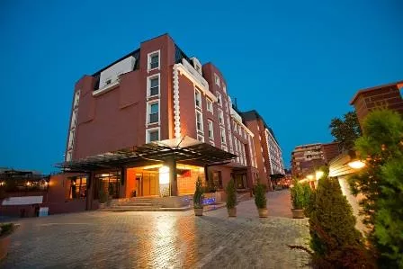 Ramada Hotel and Suites Bucharest North