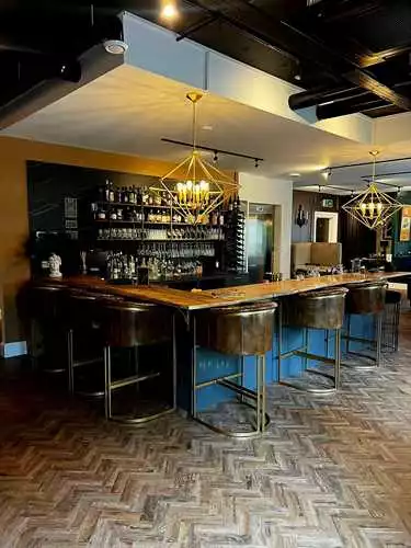 Sports Bar/Cafe 1 room hire layout at