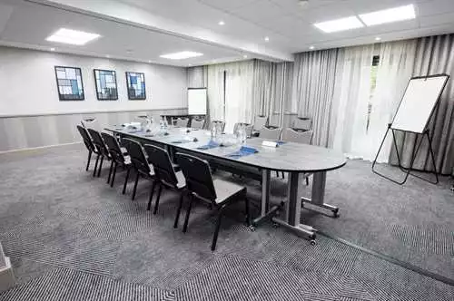 Trident Room at DoubleTree by Hilton Hotel Edinburgh Airport