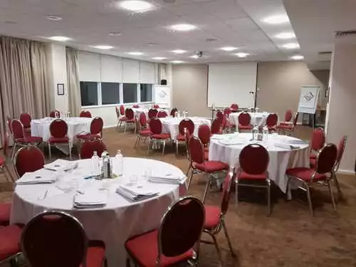 Holder/Dunraven Room at Future Inn Cardiff