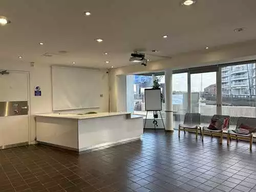 Learning Hub 1 room hire layout at