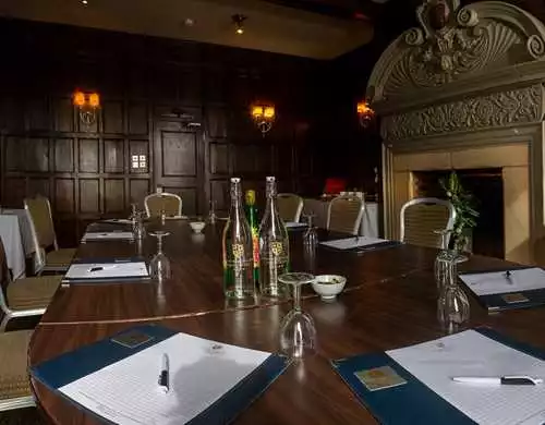 Oak Suite 1 room hire layout at Hatherley Manor Hotel & Spa