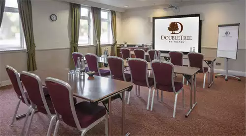 Quinton Suite at DoubleTree by Hilton Stratford Upon Avon