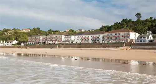 L'Horizon Beach Hotel & Spa