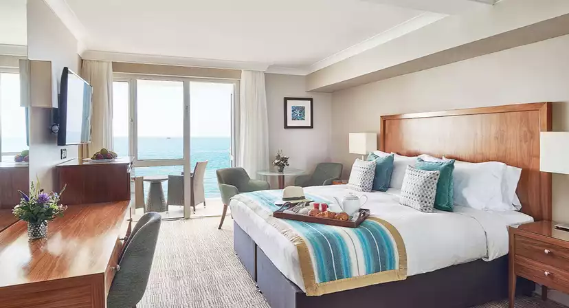 L'Horizon Beach Hotel & Spa Christmas Parties 2025