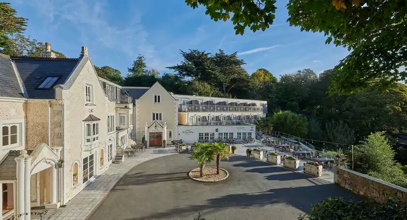 Fermain Valley Hotel