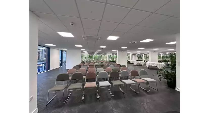 Hampton by Hilton Torquay Christmas Parties 2025