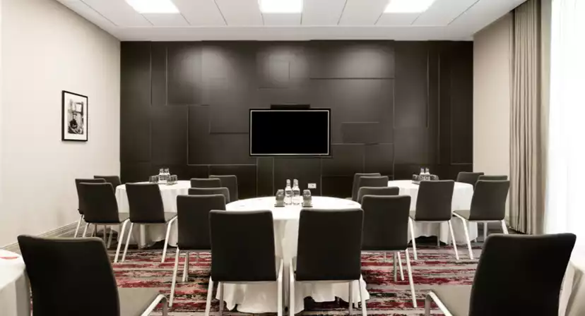 Crowne Plaza London Docklands Christmas Parties 2025