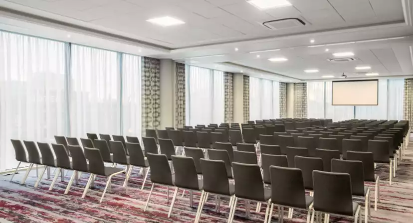 Crowne Plaza London Docklands Christmas Parties 2025