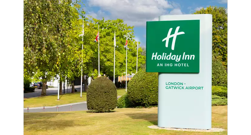 Holiday Inn London - Gatwick Airport  Christmas Parties 2025