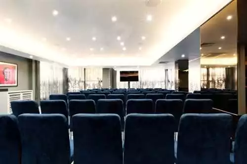 W+P 4 1 room hire layout at
