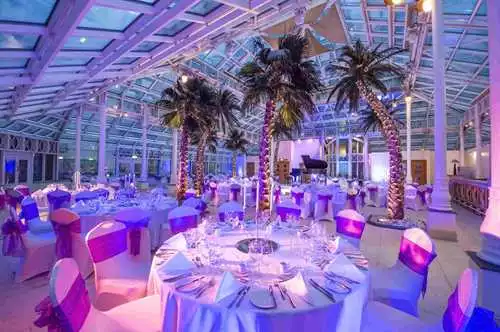 Conservatory 1 room hire layout at