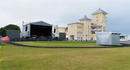 Towcester Racecourse Christmas Parties 2025