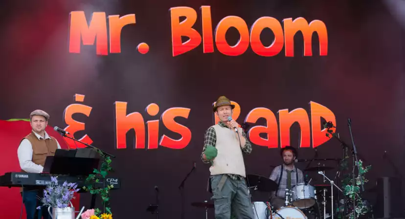 Towcester Racecourse Christmas Parties 2025