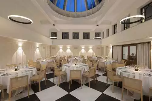 The Collector's Hall and Courtyard at The Collectors Hall at AC Hotel Glasgow