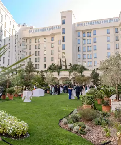 Garden at Carlton Cannes a Regent Hotel