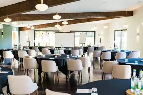Sapwood Room at The Woodlands at Hothorpe
