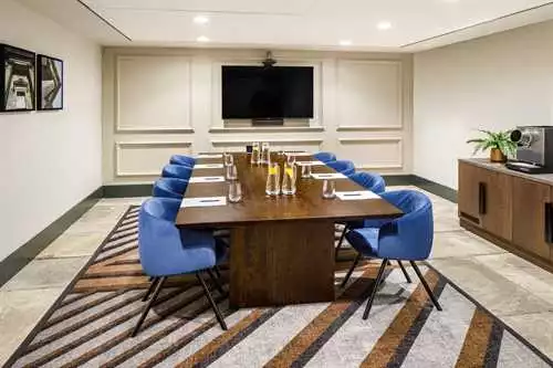 Saint George at Municipal Hotel Liverpool - MGallery