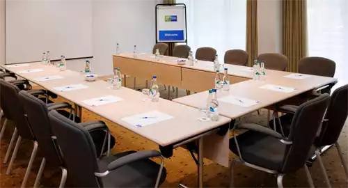 Holiday Inn Express Birmingham Redditch Christmas Parties 2026