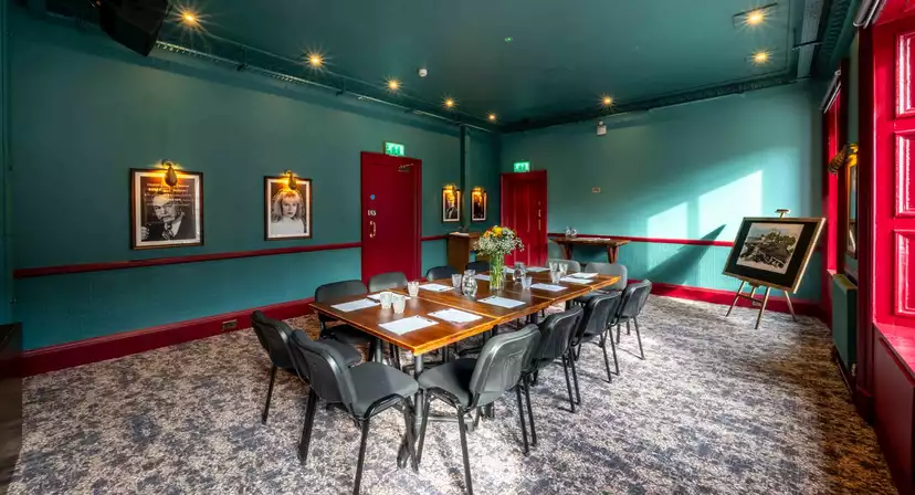 Beehive Inn Edinburgh Christmas Parties 2026