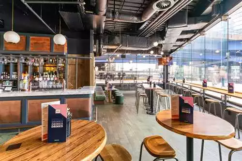 The Waterside at Market Halls - Canary Wharf