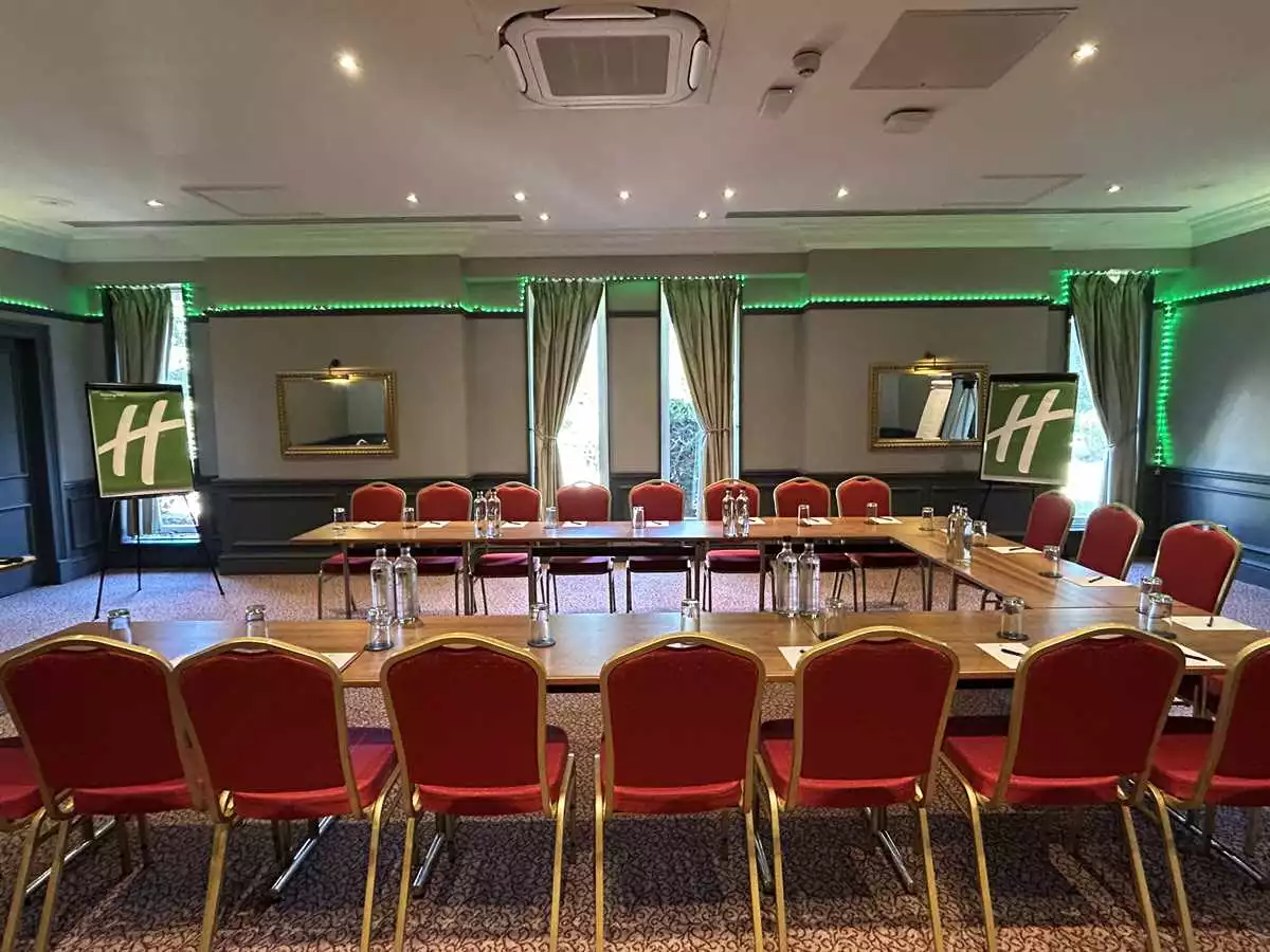 25% off room hire in December