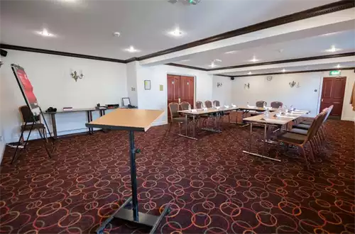 Fitzwilliam Suite at Mercure Tankersley Manor Hotel & Spa