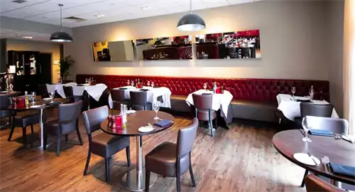 Holiday Inn Kenilworth - Warwick Christmas Parties 2026