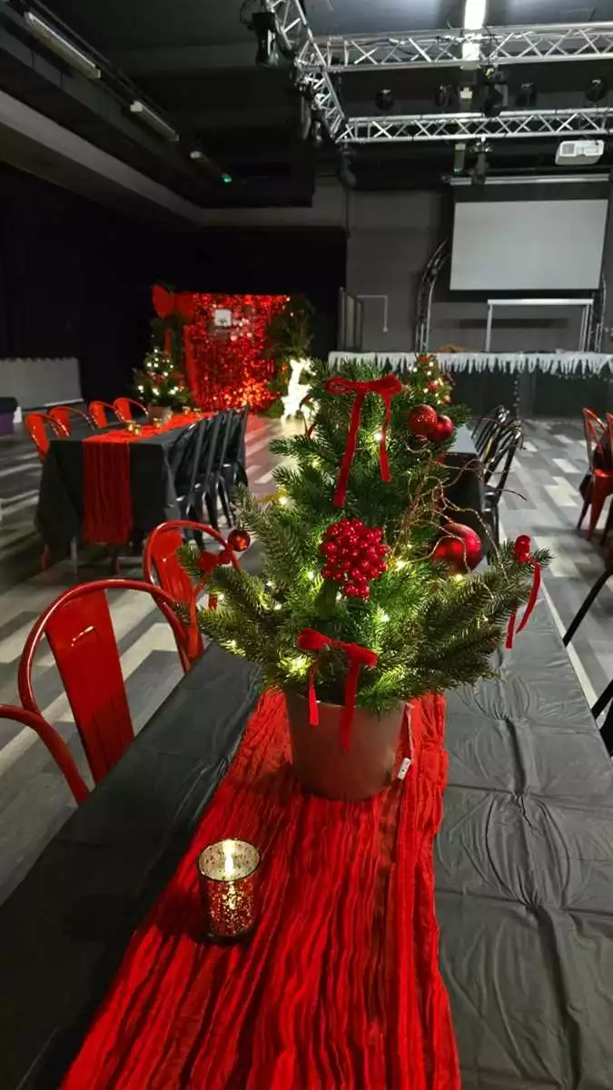LVL 1 at the De Montfort Students' Union Christmas Parties 2026