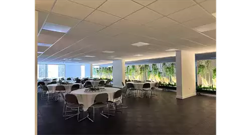 Hampton by Hilton Torquay Christmas Parties 2026