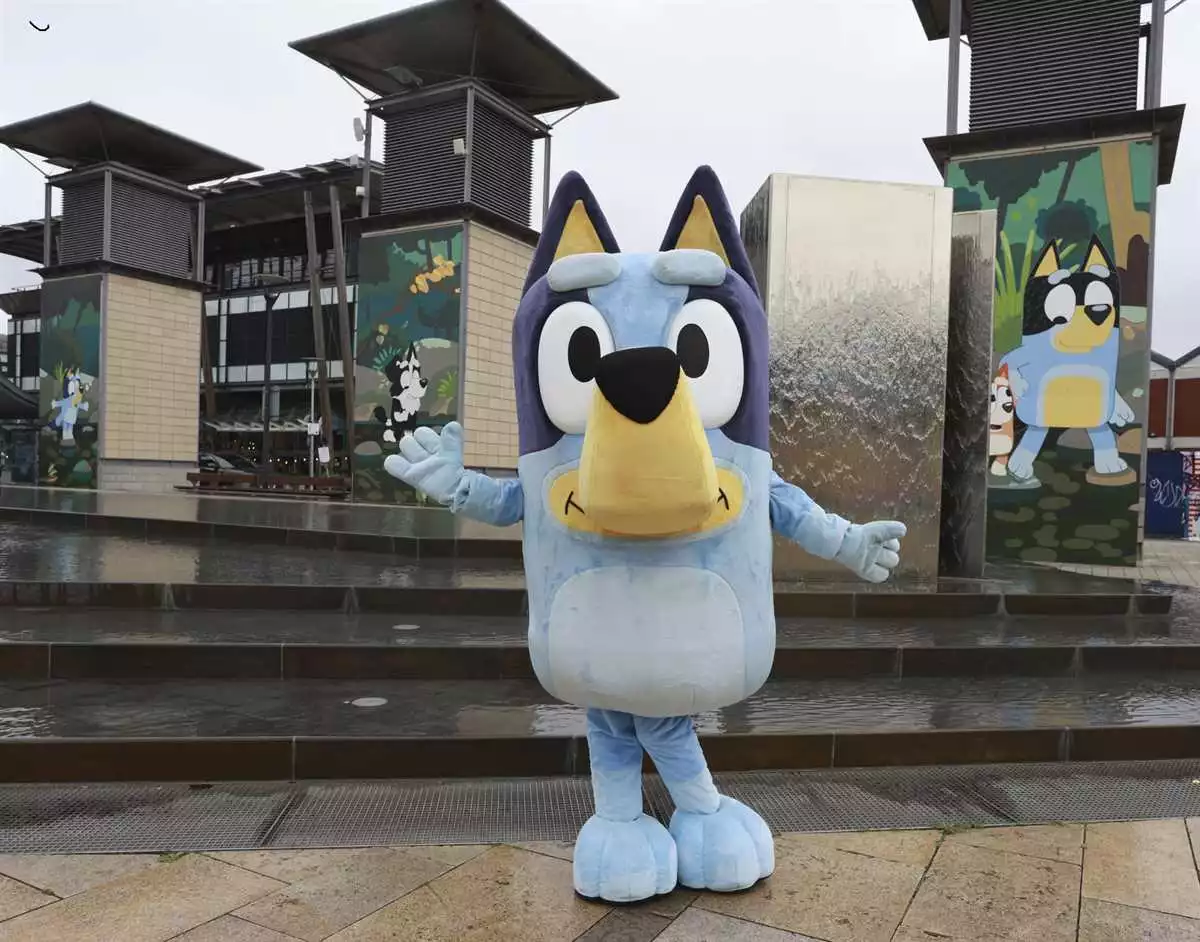 Play The Bluey Way launches in Bristol with new Bluey mural and family celebration