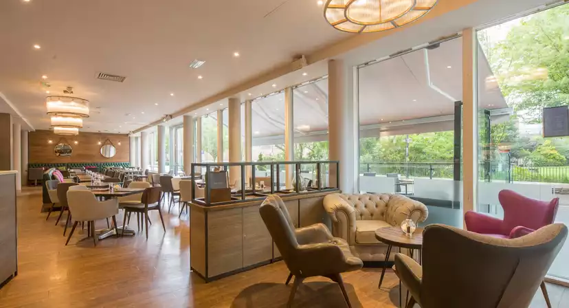 Hilton Garden Inn Bristol City Centre Christmas Parties 2026