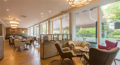 Hilton Garden Inn Bristol City Centre Christmas Parties 2026