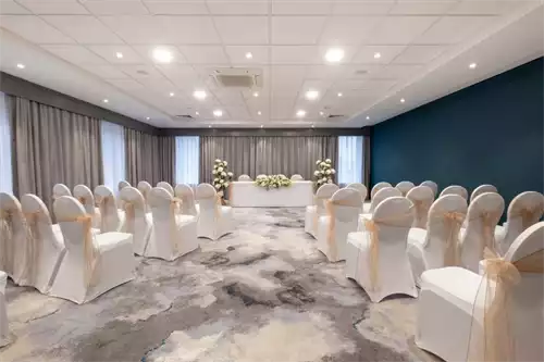 Aston Suite