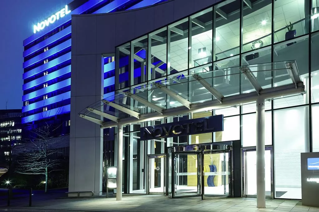 Novotel London West