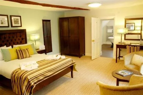 Oxford Spires Hotel