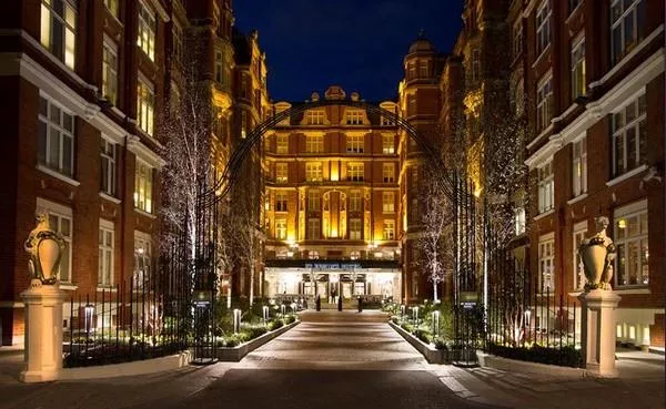 St. Ermins Hotel